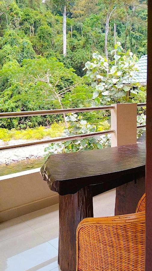 Raja Guest House - Jungle Trekking & Tours Bukit Lawang Sumatra Exterior foto