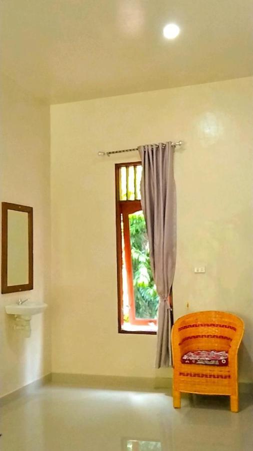 Raja Guest House - Jungle Trekking & Tours Bukit Lawang Sumatra Exterior foto