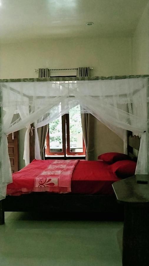 Raja Guest House - Jungle Trekking & Tours Bukit Lawang Sumatra Exterior foto